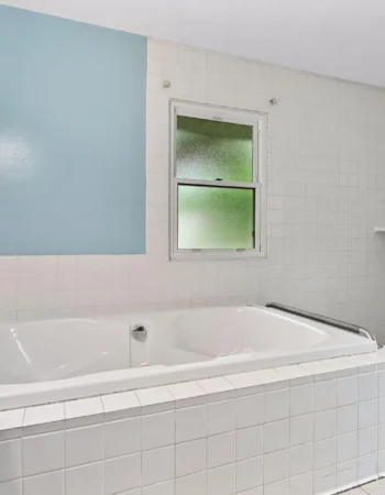 Azalea Homes LLC, Crystal